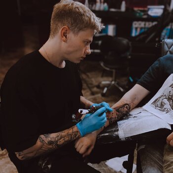 Tatuatore Evgeniy Mir