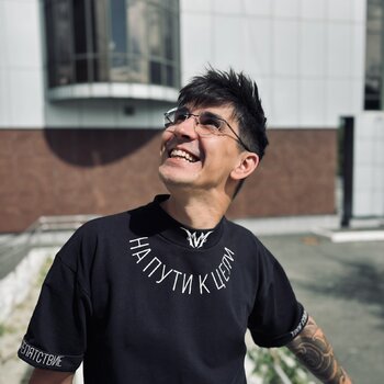 Tatuatore Roman Lashmanov