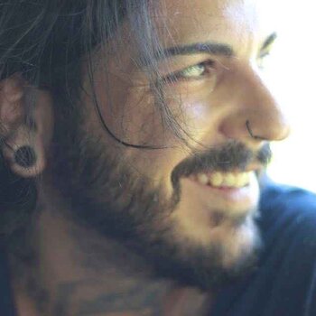 Tatuatore Emrah de Lausbub