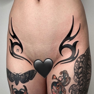 🔥 Foto hot, portfolio modelle  #45106 Tatuatore Oliver’s Black Ink