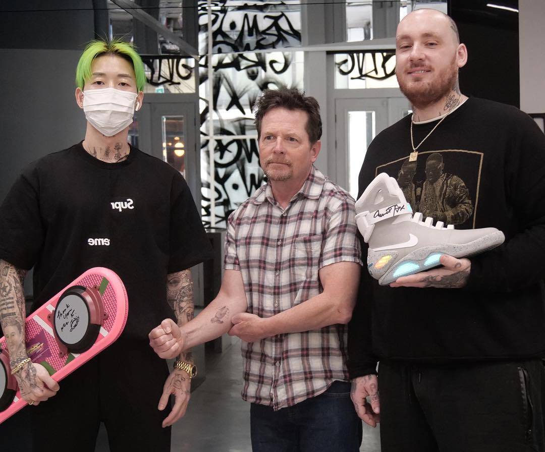 Il primo tatuaggio di Michael J. Fox da parte di mr.K nel Bang Bang Tattoo Studio di New York