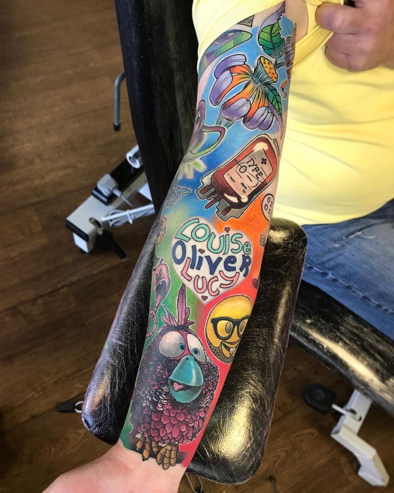 Tattoo artista Brent Goudie, tattoo a color nuovo stile su braccio