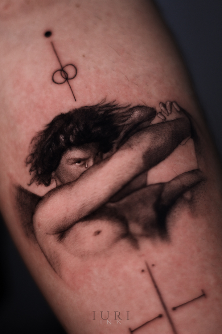 Tattoo artist Iuri Waitzberg