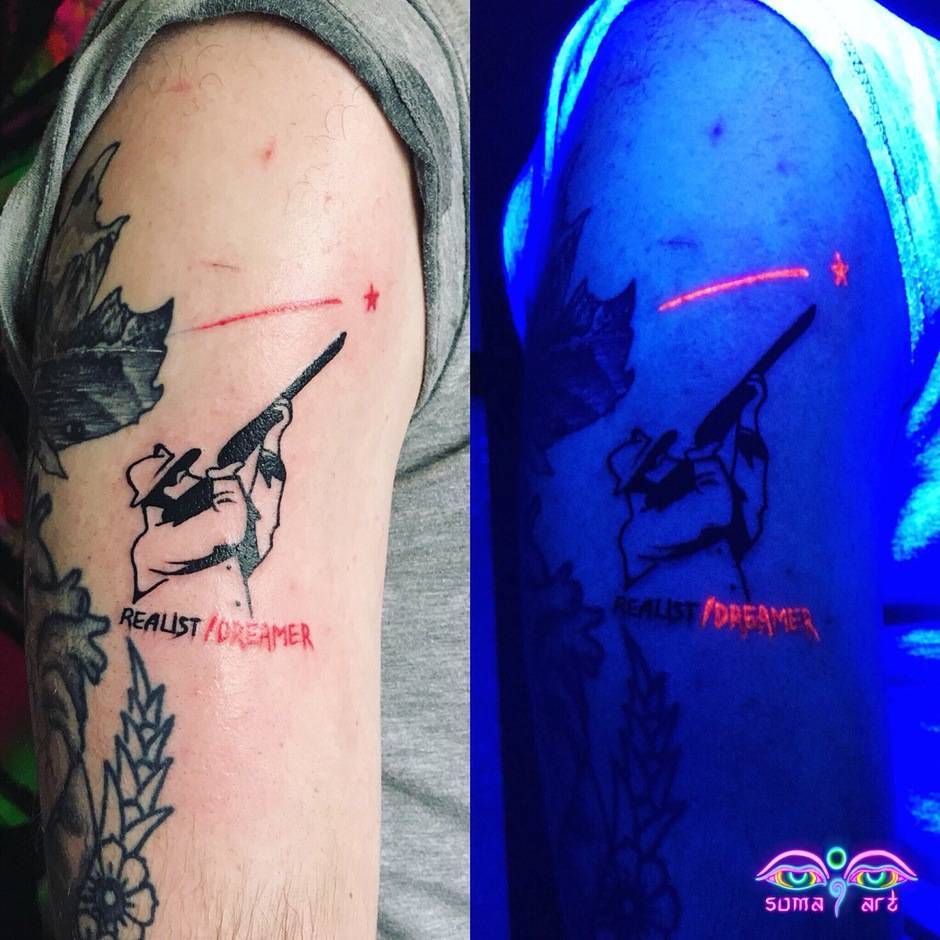 Artista tatuaggio Soma Art, tatuaggio che brilla, tatuaggio UV, fluorescente, tatuaggio a luce nera | Ucraina