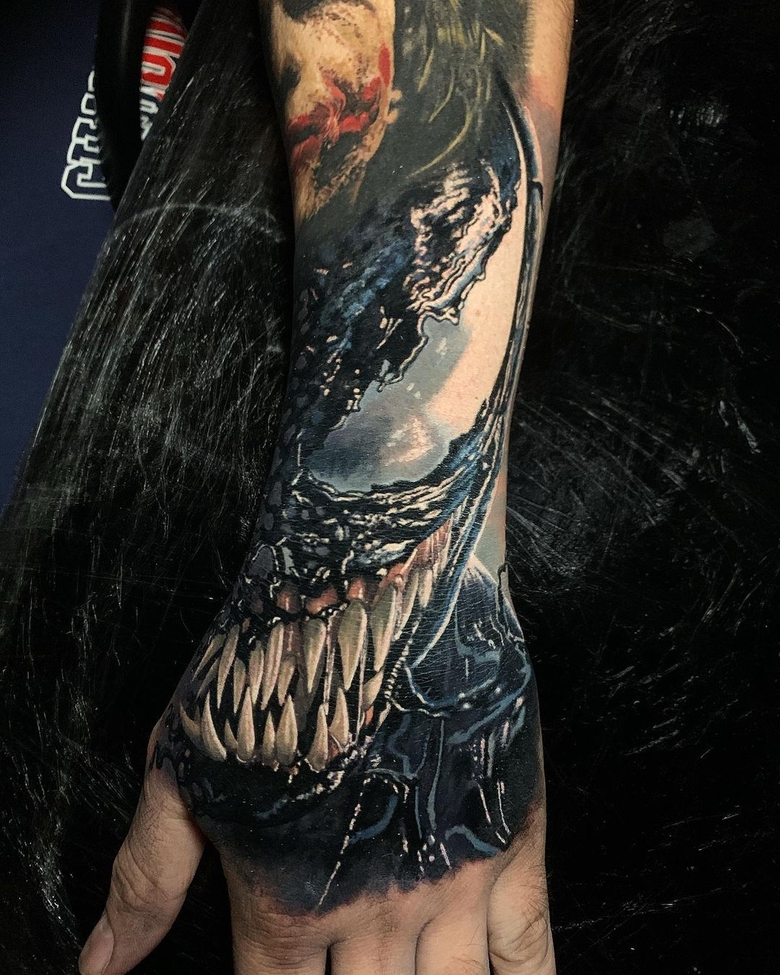 @stevebutchertattoos marvel Venom 토이트 by @stevebutchertattoos