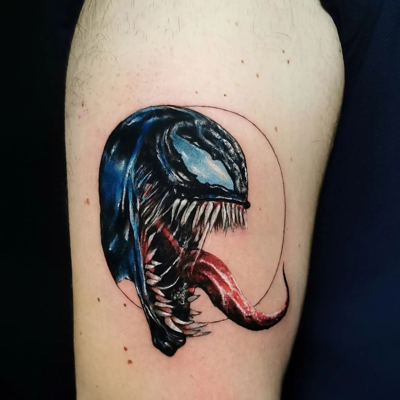 @saveriodamiani_tattooer marvel Venom 토이트 by @saveriodamiani_tattooer
