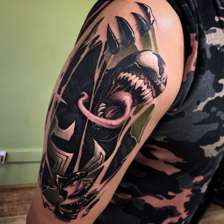 @dronomicon marvel Venom 토이트 by @dronomicon