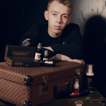 타투이스트 ALEXEY SVIRIDENKO 