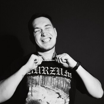 타투이스트 Maxim Desnev