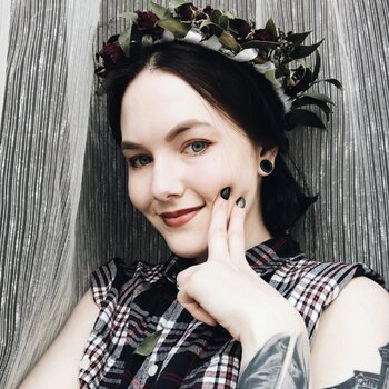 타투이스트 Zhenya Zimina 