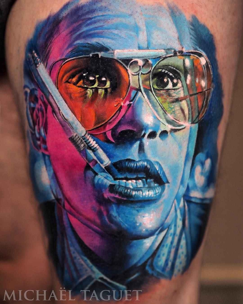Tattoo 아티스트 마이클 타구트가 색상과 검정 및 흰색 현실을 사용하여 토트를 만든다 | 프랑스