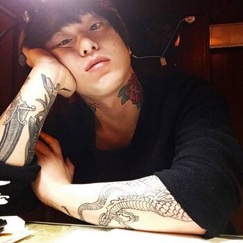 타투이스트 Yuuz
