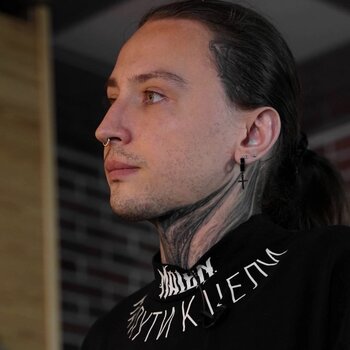 타투이스트 Mihail Carnivane