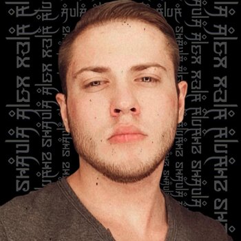 타투이스트 Alex Shaula