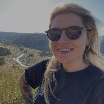 타투이스트 Lina Shuliar