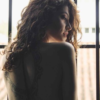 타투이스트 Sandra Cunha