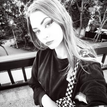 타투이스트 Victoria Levina