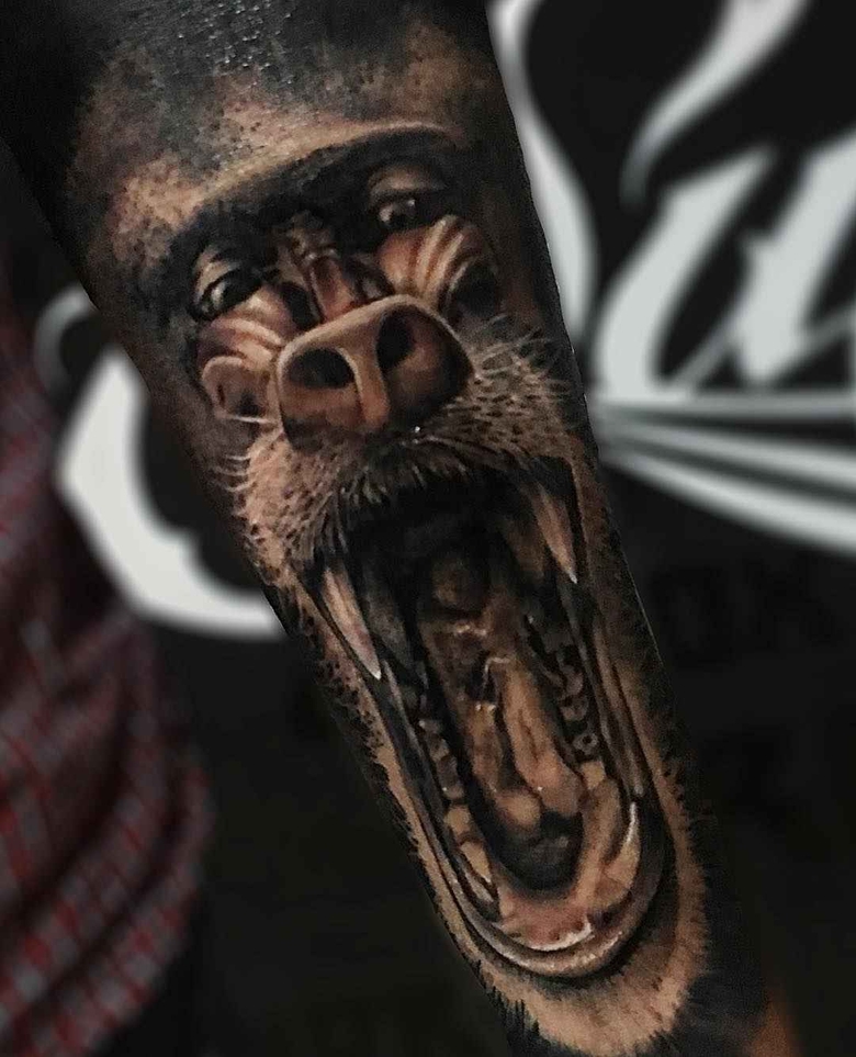 tattoo 아티스트 Carlox Angarita 색상 실감나는 테이처