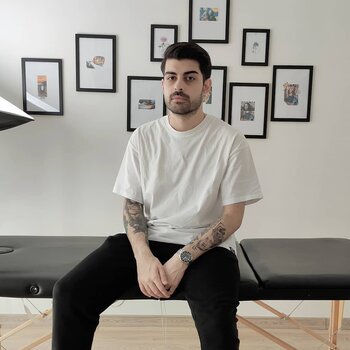 타투이스트 Hakan Adik