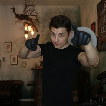타투이스트 Alex Morozov