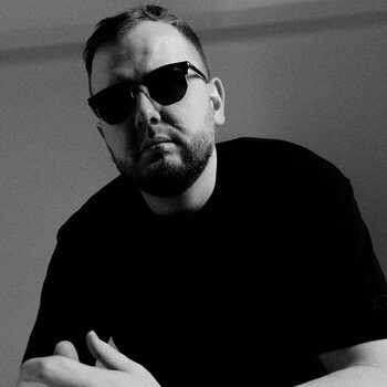 타투이스트 Arseniy Karenin