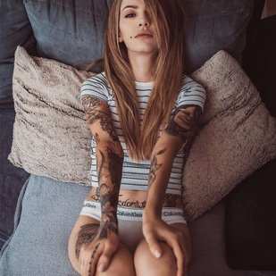 🔥 핫 포토, 모델 포트폴리오  #21764 타투 모델 Jackie Janzer