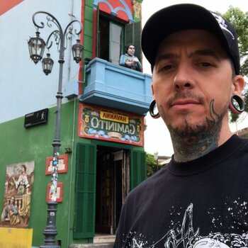 타투이스트 Fernando TAMPA Realistic