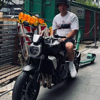 타투이스트 Aleksey Ovsienko