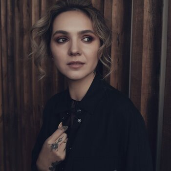 타투이스트 Anna Voevodina