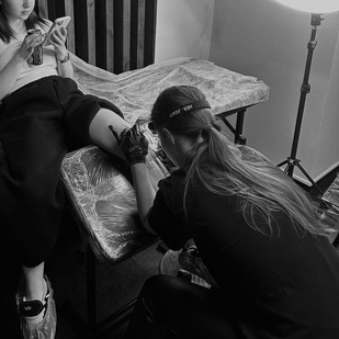 🔥 핫 포토, 모델 포트폴리오  #100613 타투이스트 Alina Avangard