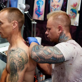 10º Congresso Internacional de Convenção de Tatuagem de Moscou | Dia 1