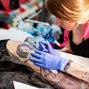 10º Congresso Internacional de Convenção de Tatuagem de Moscou | Dia 1