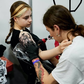 10º Congresso Internacional de Convenção de Tatuagem de Moscou | Dia 1
