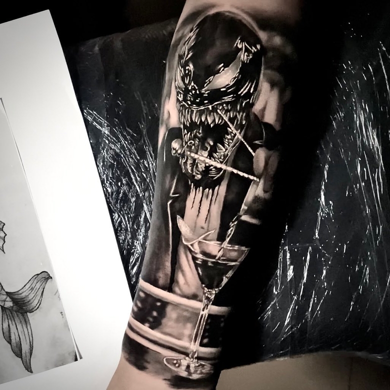 marvel Venom tattoo by @milanov.tattoo 