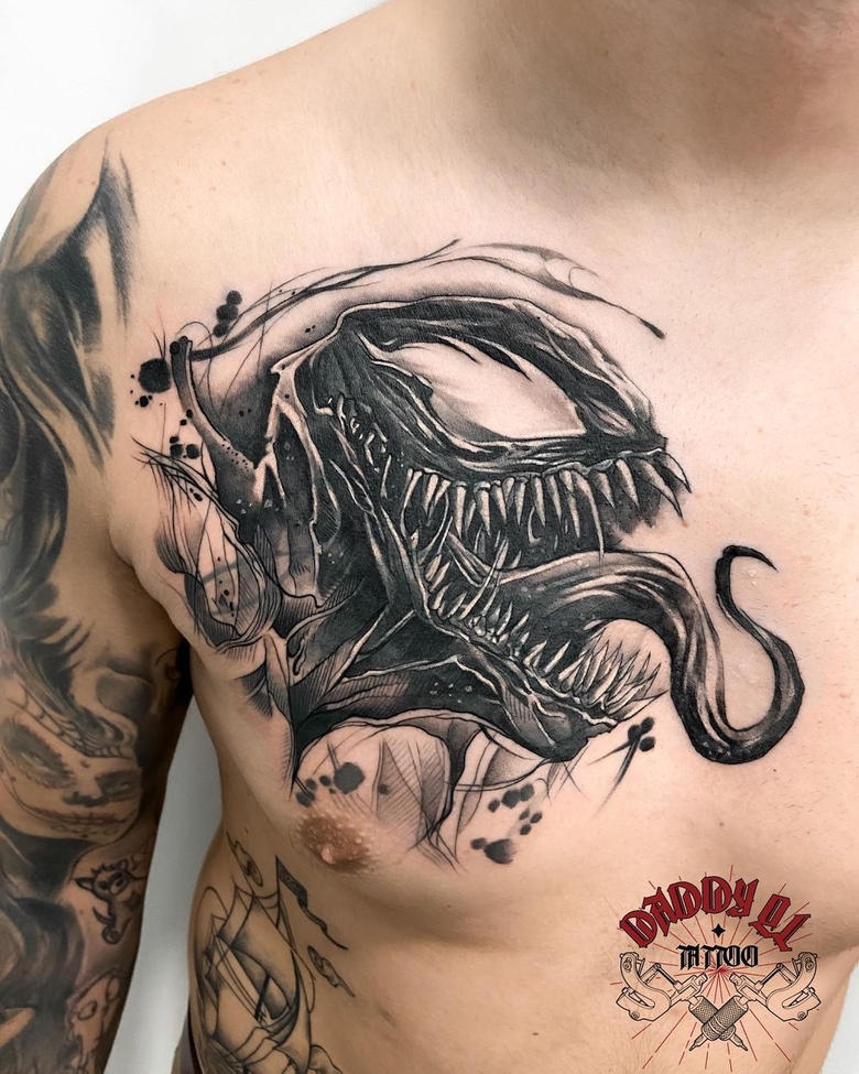 marvel Venom tattoo by @daddy.ql 