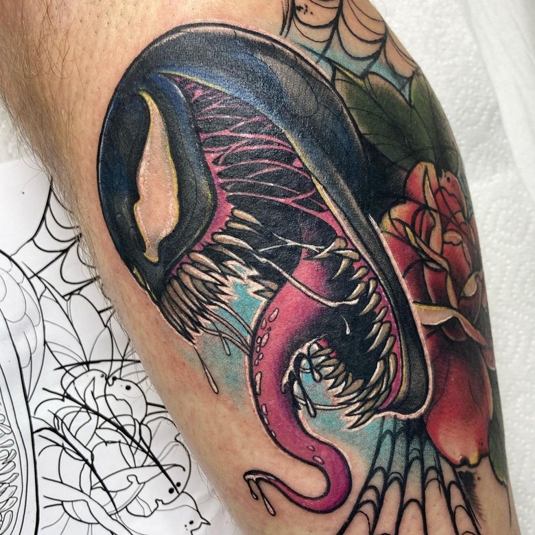 marvel Venom tattoo by @katemcleodart 