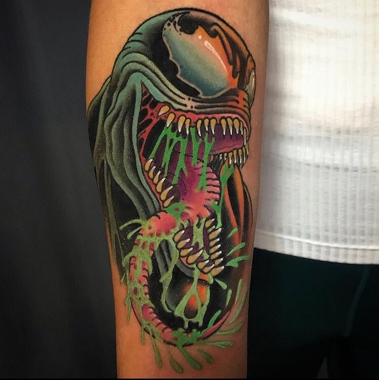 marvel Venom tattoo by @mamunter 