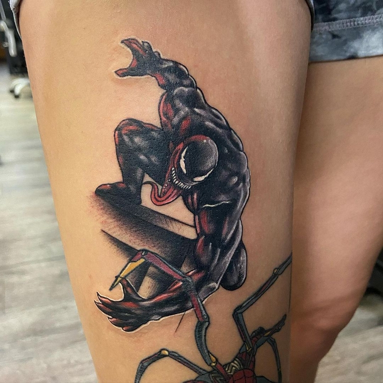 marvel Venom tattoo by @lundensartwork 