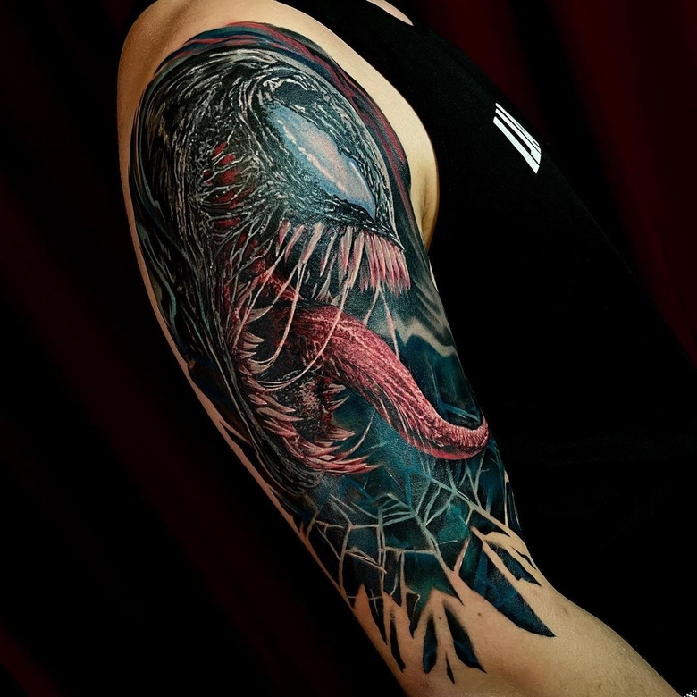marvel Venom tattoo by @razin_tattoo_parnu 
