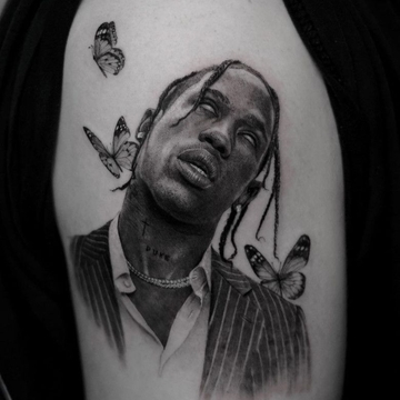 Realismo incrível dos mini-tatuagens de Ben