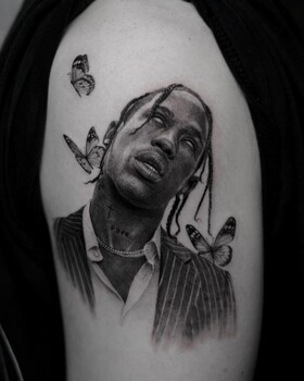 Realismo incrível dos mini-tatuagens de Ben
