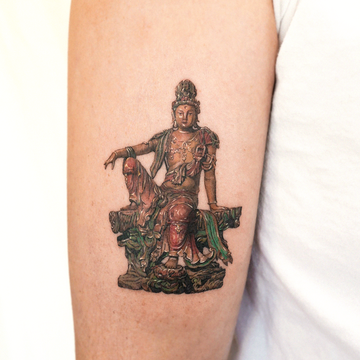 Tatuagens de realismo delicado por Hansan de Seul