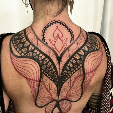 O Universal Língua dos Ornamentos: A Paixão de Xéu Jean por Tatuagem