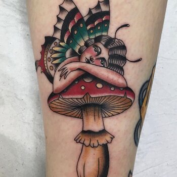 Artista de tatuagem Mercia Maas