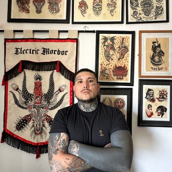 Artista de tatuagem Juan Pablo Badilla