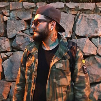 Artista de tatuagem Fahrettin Demir