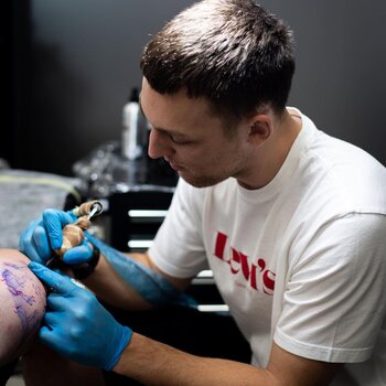 Artista de tatuagem Gerasimov Sergey