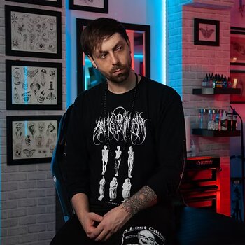 Artista de tatuagem Lancelot Ballantyne