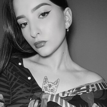 Artista de tatuagem Evelina Berezhanskaya