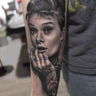 🔥 Fotos quentes, portfólio de modelos  #8943 Artista de tatuagem Ryan Evans